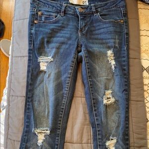 Ripped skinny jeans
